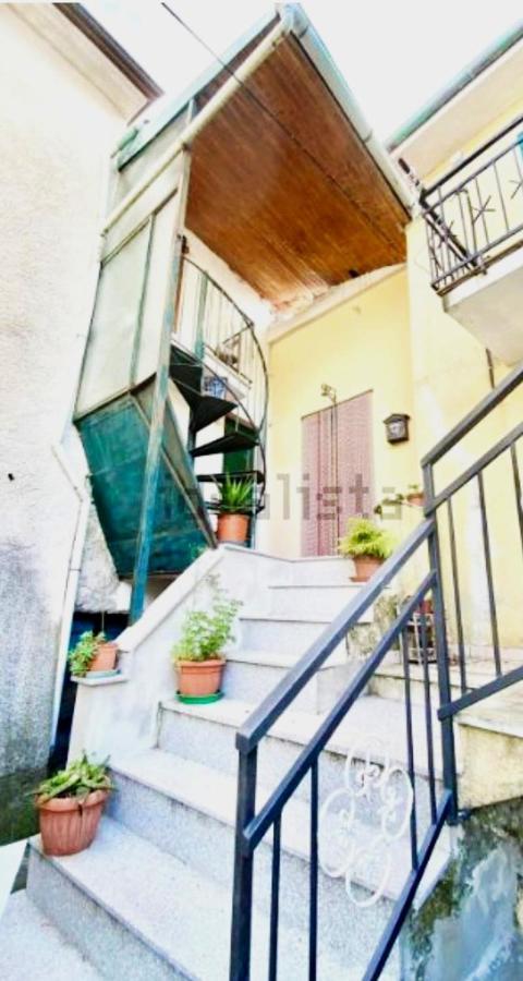 Comfortable Apartment With Sea View In Falcinello Bagian luar foto