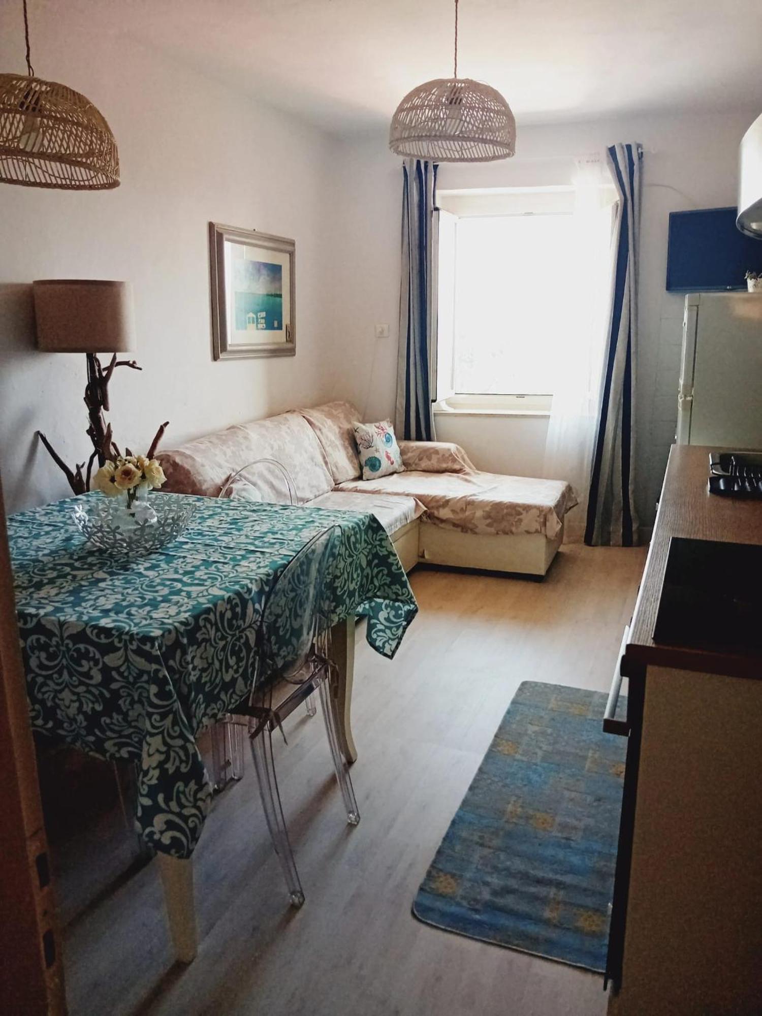 Comfortable Apartment With Sea View In Falcinello Bagian luar foto