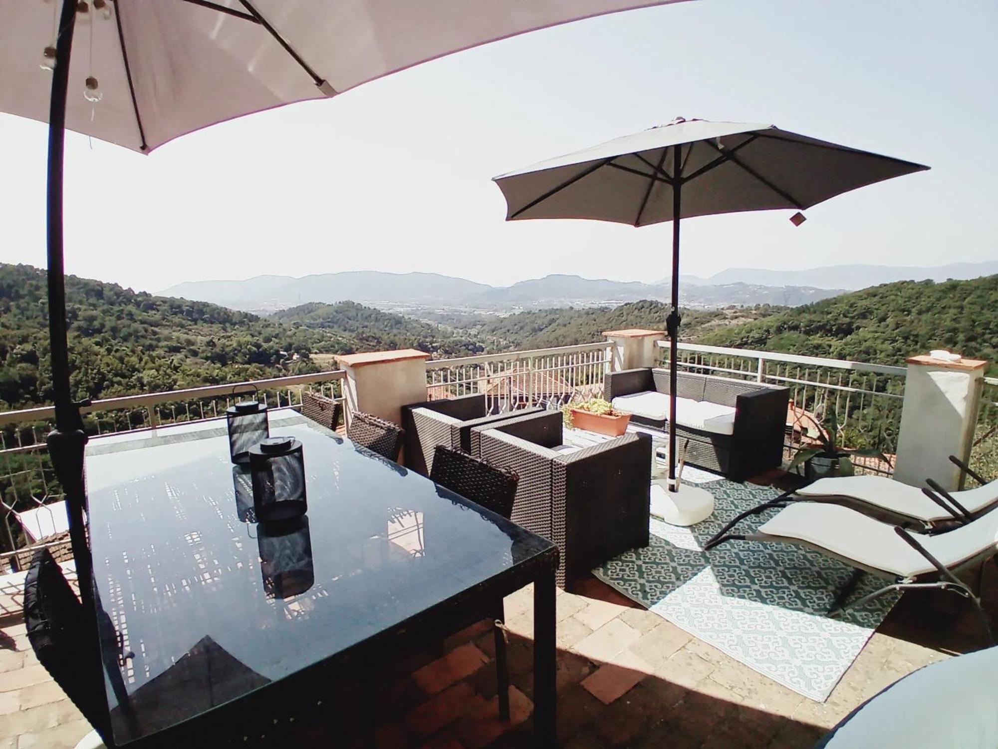 Comfortable Apartment With Sea View In Falcinello Bagian luar foto