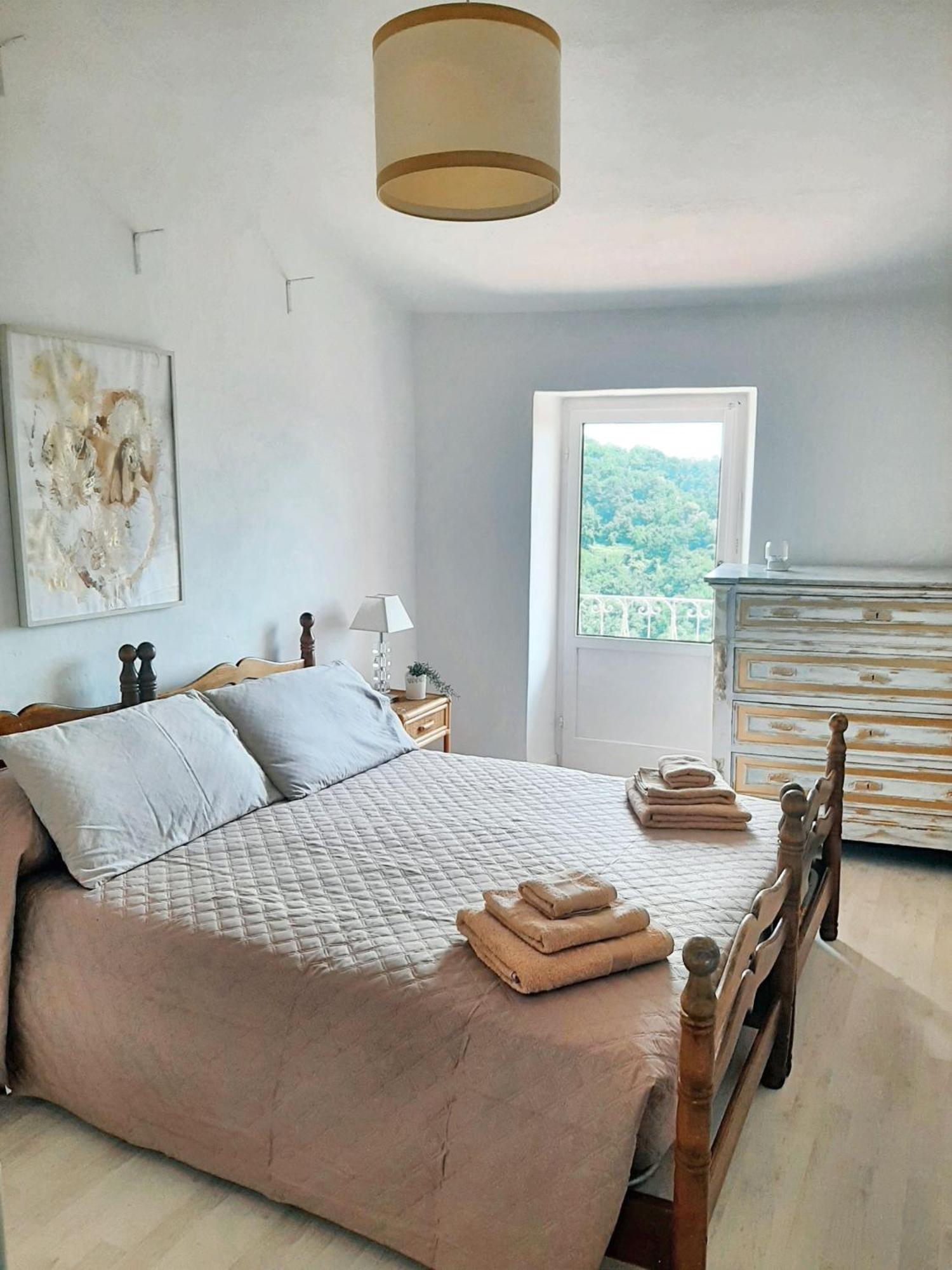 Comfortable Apartment With Sea View In Falcinello Bagian luar foto