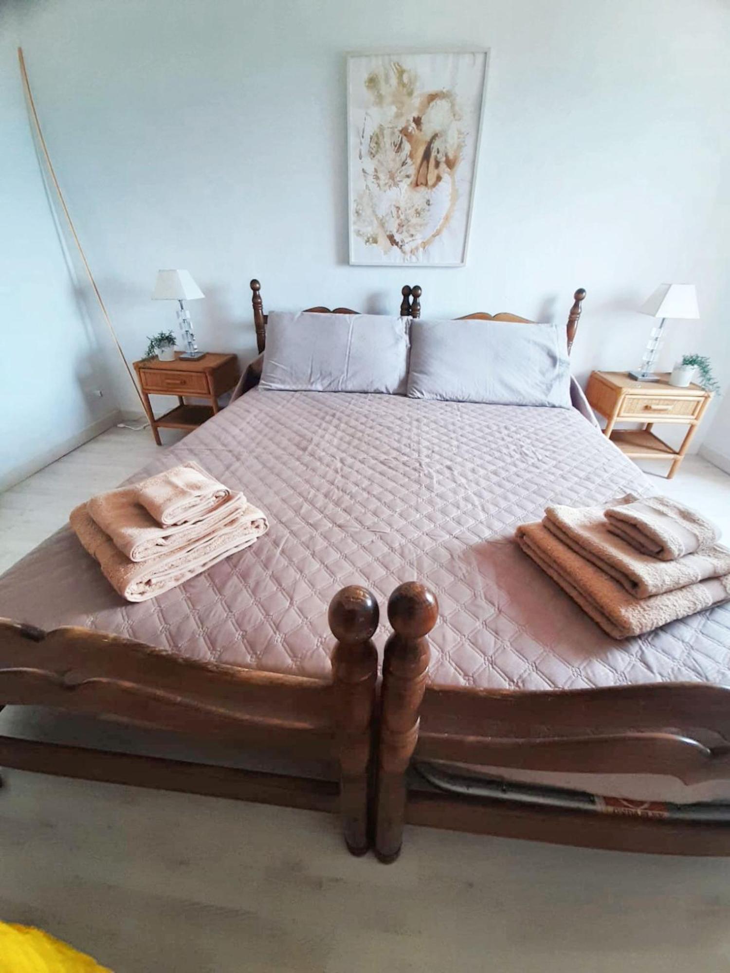Comfortable Apartment With Sea View In Falcinello Bagian luar foto