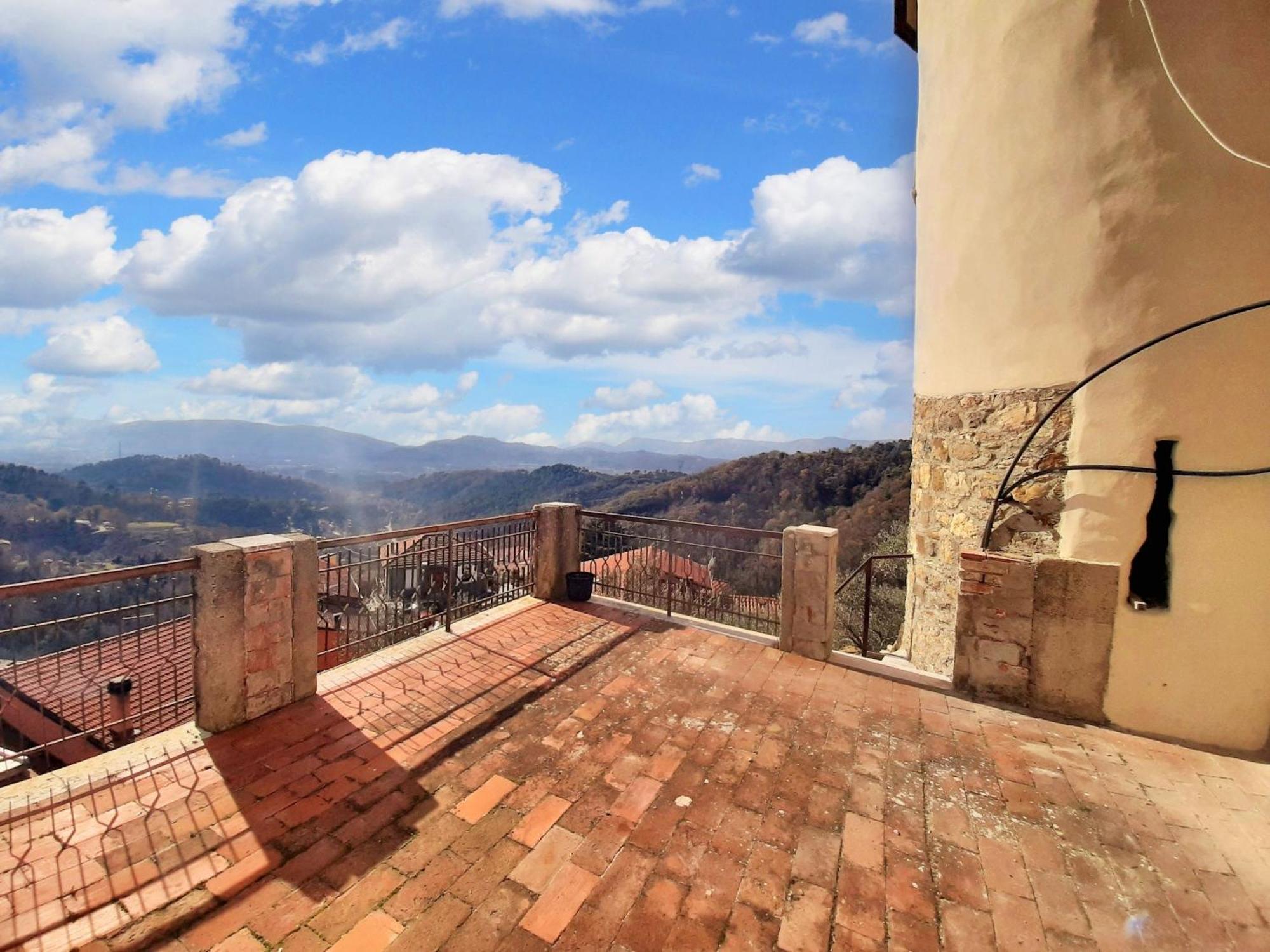 Comfortable Apartment With Sea View In Falcinello Bagian luar foto