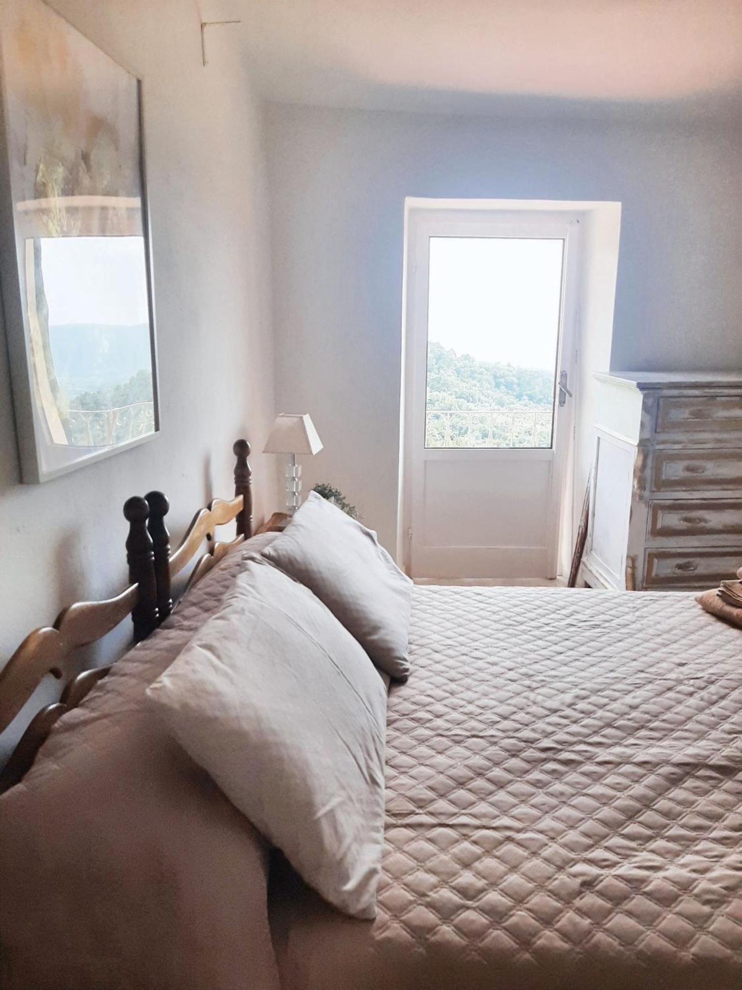 Comfortable Apartment With Sea View In Falcinello Bagian luar foto